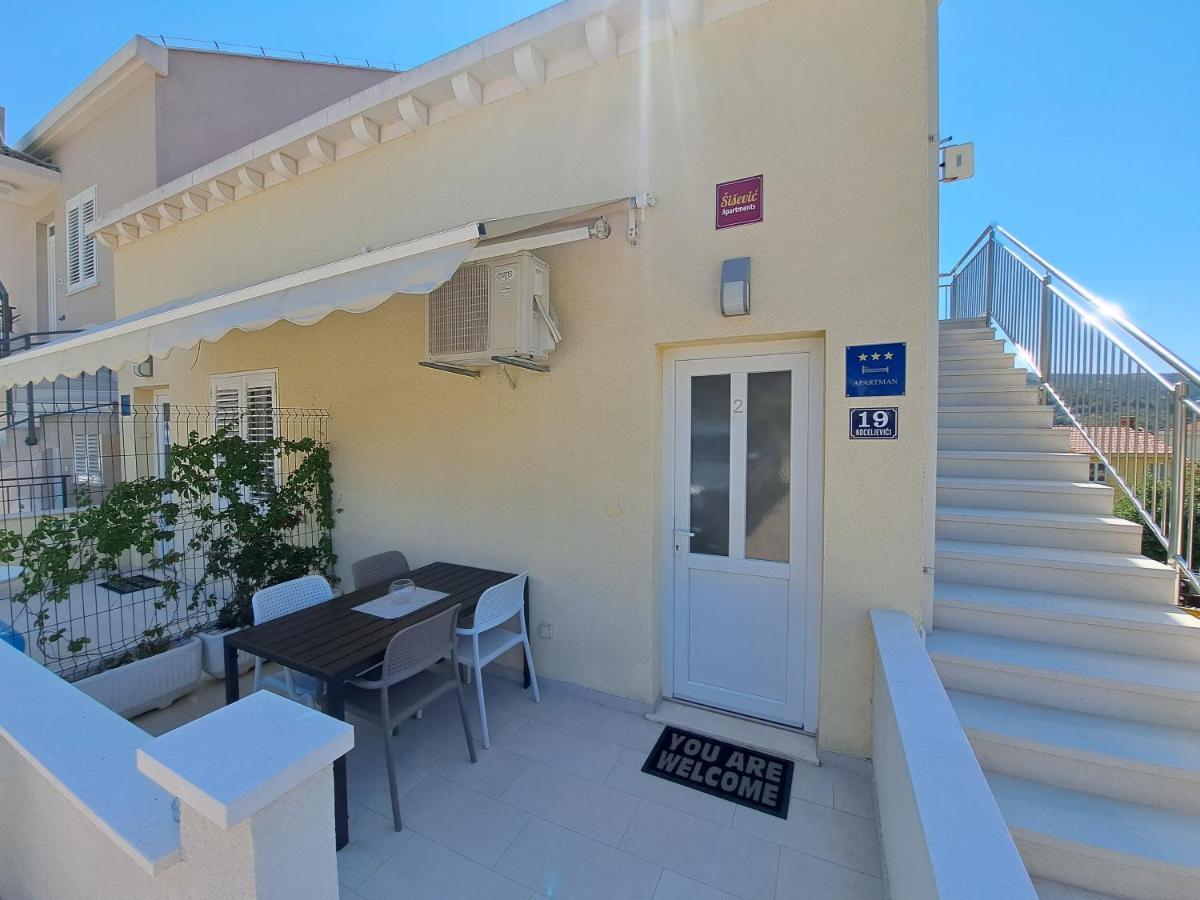 Apartments Sisevic - Comfort Apartments With Balconies And Sea View 斯拉诺 外观 照片
