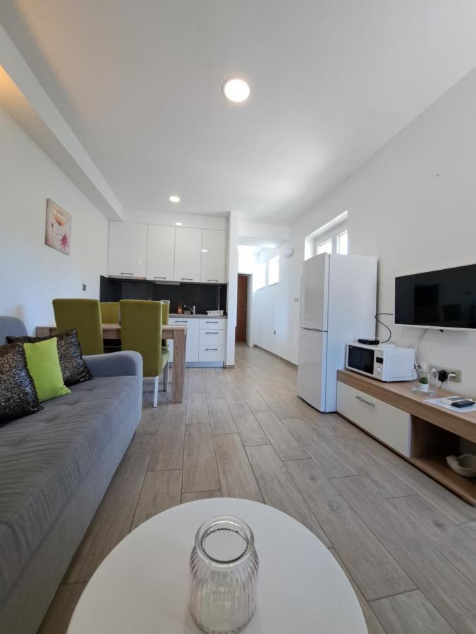 Apartments Sisevic - Comfort Apartments With Balconies And Sea View 斯拉诺 外观 照片