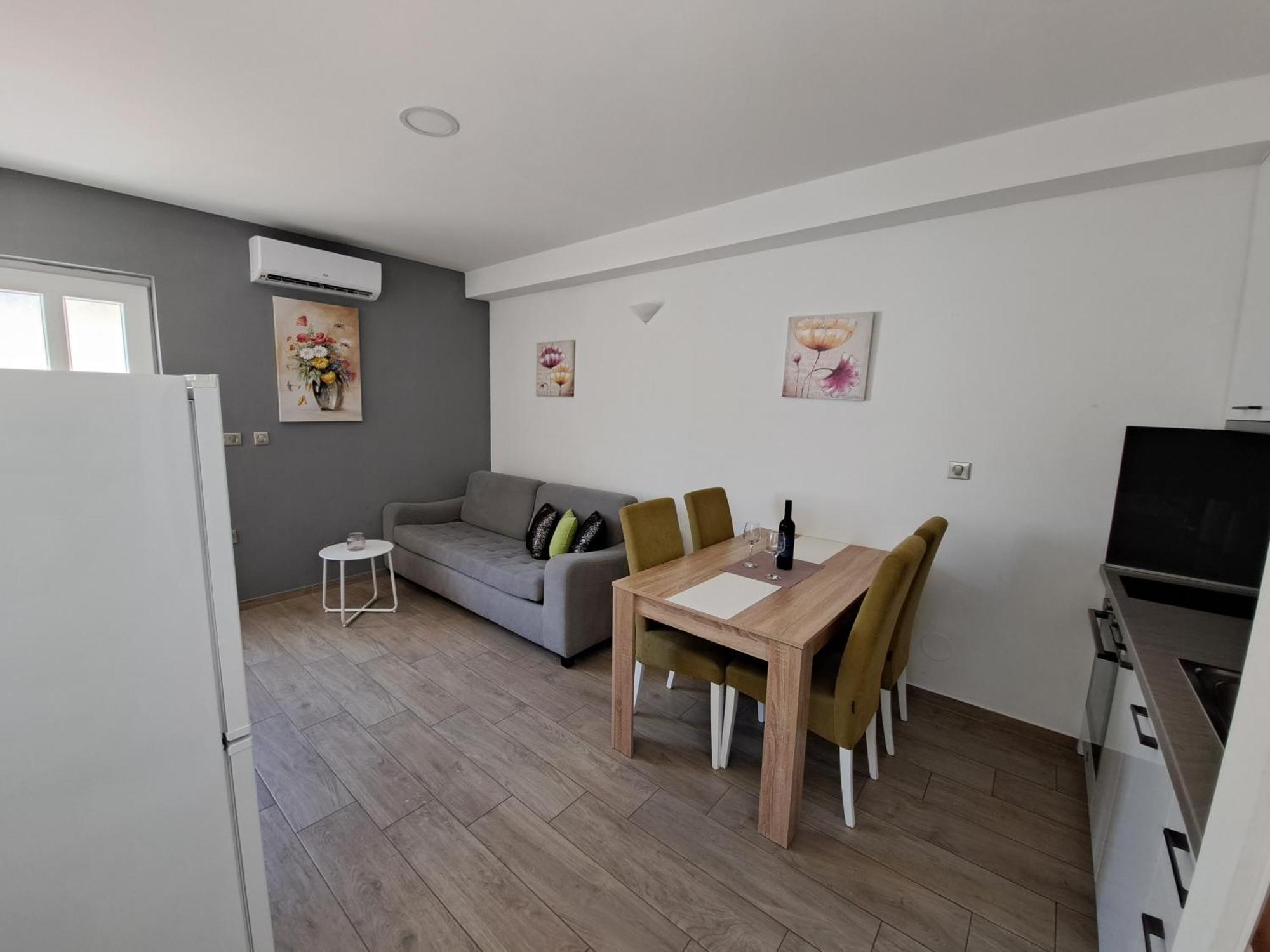 Apartments Sisevic - Comfort Apartments With Balconies And Sea View 斯拉诺 客房 照片