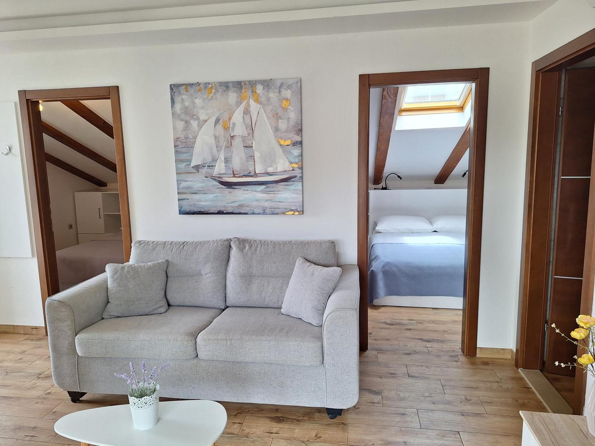 Apartments Sisevic - Comfort Apartments With Balconies And Sea View 斯拉诺 外观 照片