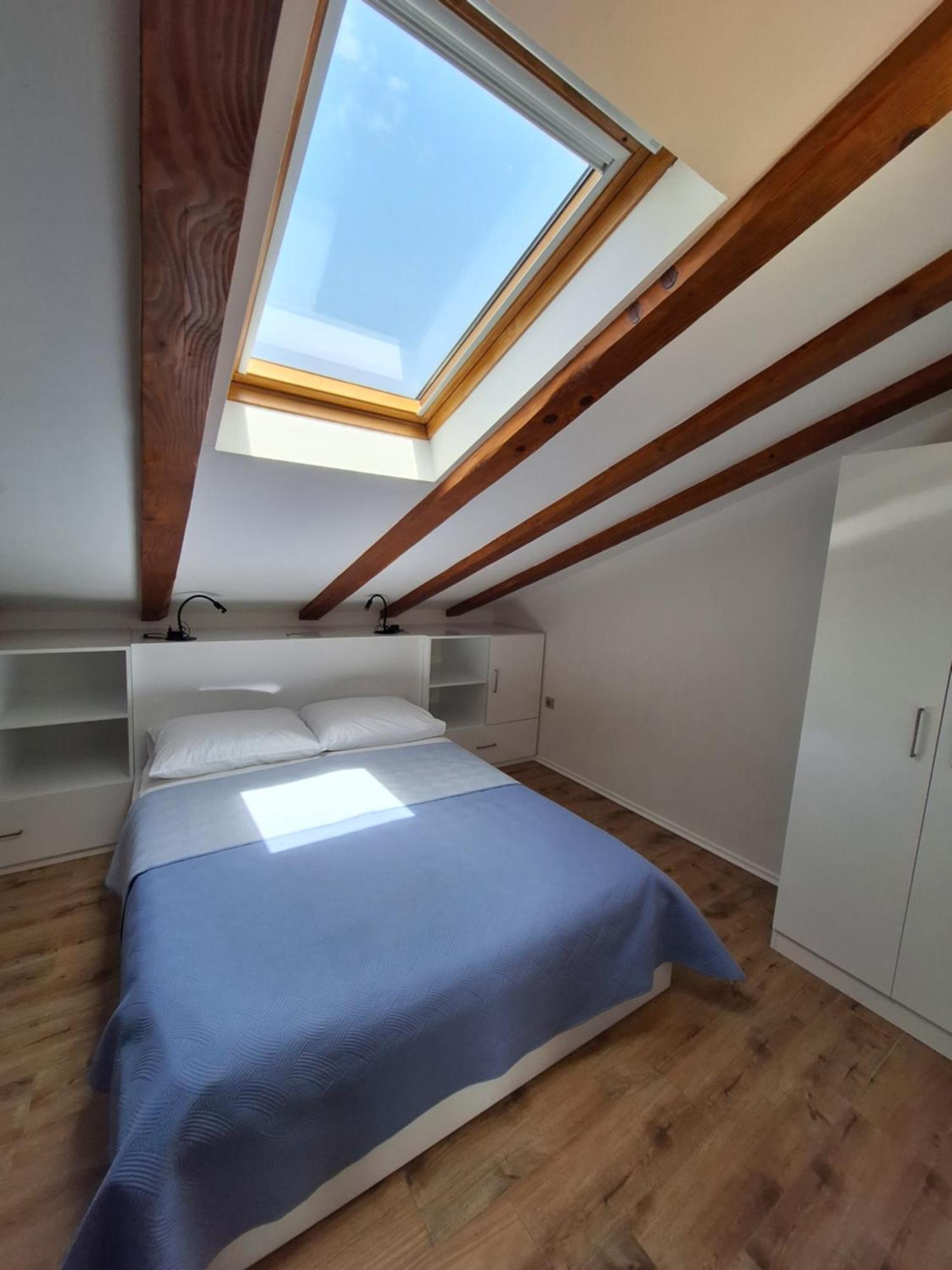 Apartments Sisevic - Comfort Apartments With Balconies And Sea View 斯拉诺 外观 照片