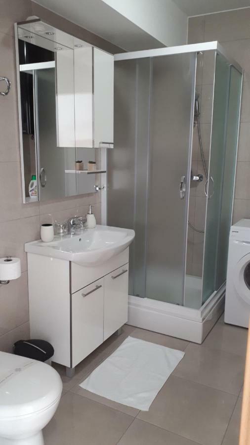 Apartments Sisevic - Comfort Apartments With Balconies And Sea View 斯拉诺 外观 照片