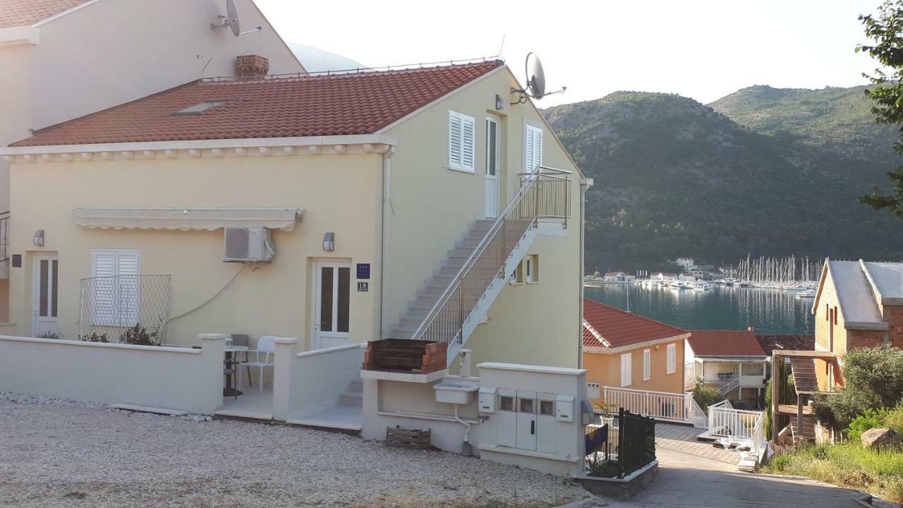 Apartments Sisevic - Comfort Apartments With Balconies And Sea View 斯拉诺 外观 照片